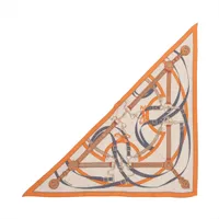 エルメス HERMES ストール トライアングルジェアン ETRIERS 鐙 ベージュ 043549_1.jpg