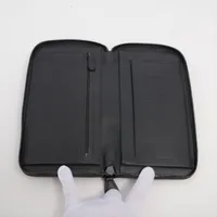 ボッテガヴェネタ イントレチャート レザー オーガナイザー ブラック