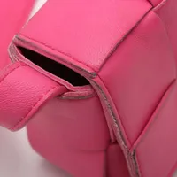 ボッテガヴェネタ マキシイントレチャート キャンディ カセット レザー