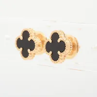 ヴァンクリーフ&アーペル スウィートアルハンブラ オニキス ピアス 750