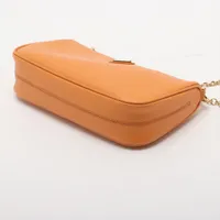 プラダ サフィアーノラクス レザー チェーンショルダーバッグ オレンジ