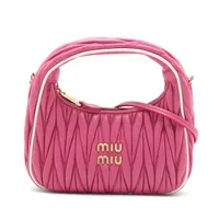 MIUMIU ミュウミュウ AirPodsケース マテラッセ レザー ピンク ミュウミュウ マテラッセ レザー イヤホンケース ピンク 5TT149