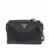 最終値下げ✨美品✨アンテプリマ2WAYクラッチ ショルダー バッグ ワイヤー アンテプリマ ワイヤー 2WAYショルダーバッグ ブラック A2963771｜中古