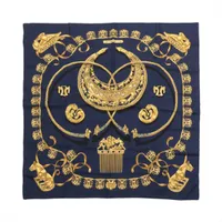 エルメス カレ90 LES ROBES 馬の毛色 スカーフ シルク ブルー A3099128