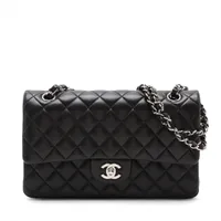 シャネル 2.55 レザー ダブルフラップ ダブルチェーンバッグ デカ