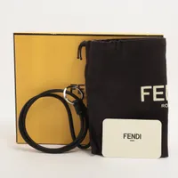 フェンディ FENDI フォンポーチ 7AR898 未使用　正規品　ブラック フェンディ FENDI フォンポーチ 7AR898 未使用 正規品 ブラック