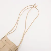 ボッテガヴェネタ マキシイントレチャート カセット ミニ クロスボディ