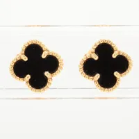 ヴァンクリーフ&アーペル スウィートアルハンブラ オニキス ピアス 750