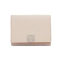 ロエベ アナグラム トライフォールド レザー コンパクトウォレット
