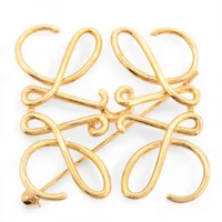 ロエベ　ブローチ　ゴールド　コサージュ ロエベ ブローチ/コサージュ｜中古ブランド品・ブランド古着通販｜ALLU