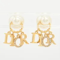 美品✨Dior ディオール ピアス ストーン付 両耳 Diorロゴ　ゴールド クリスチャンディオール Diorロゴ ピアス(両耳用) GP×ラインストーン