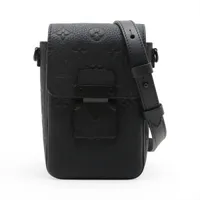 ヴィトン トリヨンモノグラム Sロック ヴェルティカル ウエアラブル ウォレット M81524 ブラック RFID反応あり
