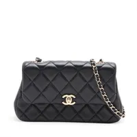 CHANELノベルティ キャビアスキン マトラッセ ポーチ ブラック CHANELノベルティ キャビアスキン マトラッセ ポーチ ブラック 駅南