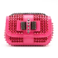 クリスチャンルブタン スウィートチャリティー スタッズ レザー