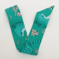 エルメスツイリー シルク ピンク Les Leopards Bandana エルメスツイリー シルク ピンク Les Leopards Bandana - メルカリ