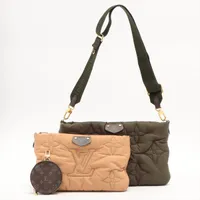 ☆LOUIS VUITTON☆マキシポシェットアクセソワール☆国内即発☆ 大人気【Louis Vuitton】ポシェット・アクセソワール バッグ