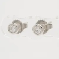 ティファニー バイザヤード ダイヤ ピアス Pt950 直径約4.41mm