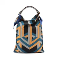 エルメス プティアッシュ シルク トートバッグ マルチカラー A