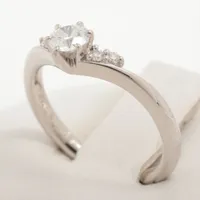 ラザール ダイヤ リング Pt950