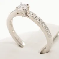 ラザール ダイヤ リング Pt950