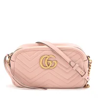 グッチ GGマーモント レザー チェーンショルダーバッグ ピンクベージュ