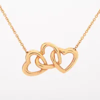 ティファニー トリプルハート ネックレス 18K(YG)