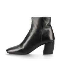 プラダ スエード パンプス 38 ブラック ABランクの買取参考