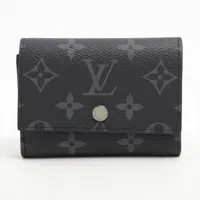 ヴィトン モノグラムエクリプス ヴィクターウォレット 型番 コンパクト