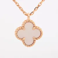 ヴァンクリーフ&アーペル スウィートアルハンブラ シェル 750(YG)