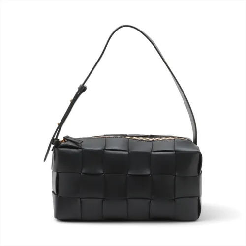 ボッテガヴェネタ マキシイントレチャート カセット レザー ボッテガヴェネタ マキシイントレチャート カセット レザー