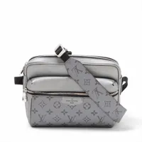 [超極美品]　ルイヴィトン タイガラマ アウトドアメッセンジャー モノグラム LOUIS VUITTON ルイヴィトン（LOUIS VUITTON）タイガラマ
