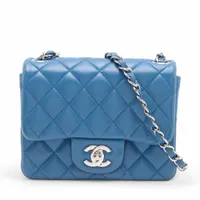 シャネル ミニマトラッセ17 ラムスキン ブルー シルバー金具 ＡＢランク