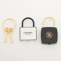 シャネル ラコレクション メタル チャーム ブラック Ａランク