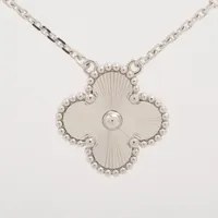 ヴァンクリーフ&アーペル ヴィンテージアルハンブラ ギョーシェ 750(WG)