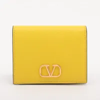 ヴァレンティノ Vロゴ シグネチャー レザー 財布 イエロー ＡＢランク