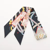 エルメス ツイリー PIQUE DAME DE COEUR ハートのクイーン シルク スカーフ ネイビー Ａランク
