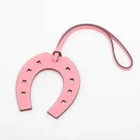 エルメス パドックシュバル レザー チャーム ピンク Ａランク