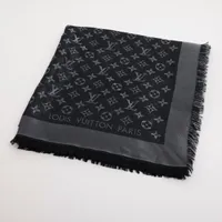 ヴィトン　ストール LOUIS VUITTON より モノグラムストール が入荷しましたので紹介