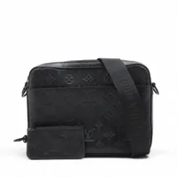 ヴィトン モノグラムシャドウ デュオメッセンジャー M69827 ブラック ＡＢランク