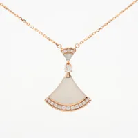 ブルガリ ディーヴァドリーム シェル ダイヤ 750(PG)