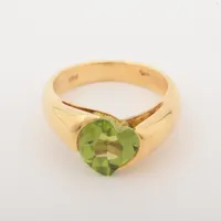 スタージュエリー ペリドット 18K(YG)