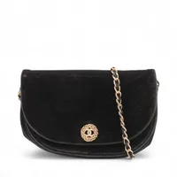CHANEL ハーフムーン 最終お値下げ❣️ CHANEL シャネル ハーフムーン チェーンショルダーバッグ