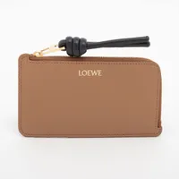 ロエベ　ラウンドジップ　コインケース　アナグラムロゴ　レザー LOEWE ロエベ コインケース アナグラム ロゴ レザー - メルカリ