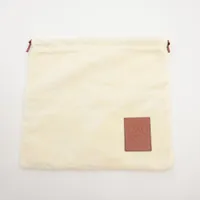 ロエベ リピートアナグラム パテントレザー 財布 ブルー AB