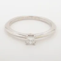 ティファニー プリンセスカット ダイヤ Pt950