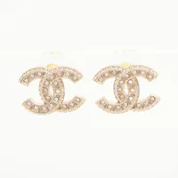 CHANEL ココマーク ピアス 15B ラインストーン 両耳 シャネル ココマーク GP×ラインストーン ピアス(両耳用) F20V