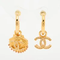 CHANEL シャネル　ピアス　ココマーク　L23C 両耳 CHANEL シャネル ピアス ココマーク L23C 両耳