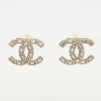シャネル ココマーク GP×フェイクパール ピアス(両耳用) L23K