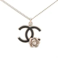 CHANELネックレスココマークカメリアパール CHANEL（シャネル） ペンダント ネックレス ココマーク カメリア