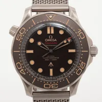 オメガ シーマスター コーアクシャル 007リミテッドエディション 210.90.42.20.01.001 TI AT ブラウン文字盤